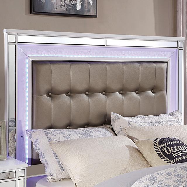 Brachium Bed White & Silver