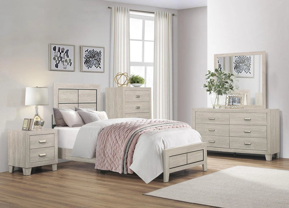Quinby 5 Drawer Chest in Light Brown 1525-9